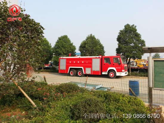 豪濼水罐消防車(chē)