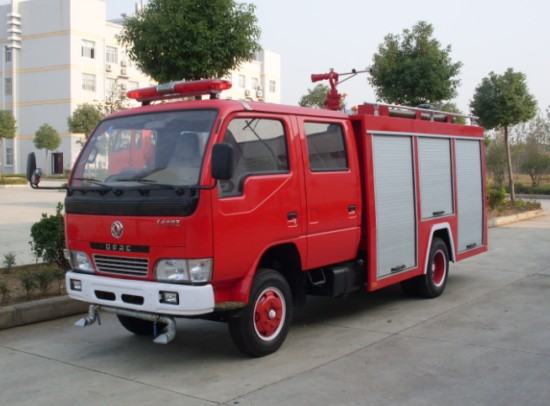 東風銳鈴水罐/泡沫消防車